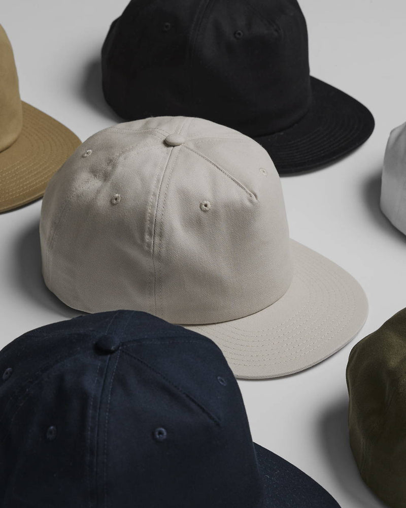 Caps